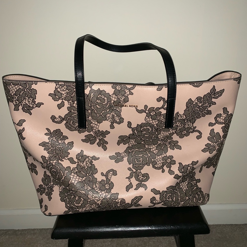 MICHAEL KORS Tote